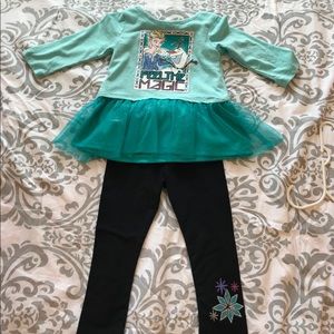 NWOT 3t Elsa Outfit
